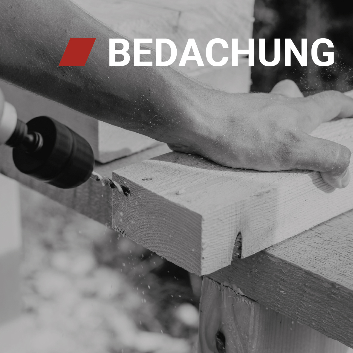 Kacheln-dunkelrot-bedachung
